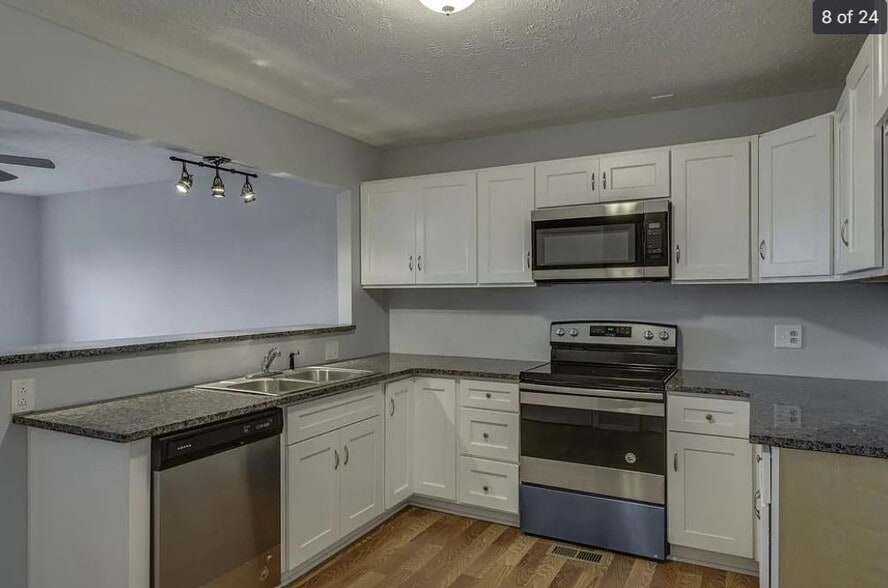 Building Photo - 508 Ash Briar Cir