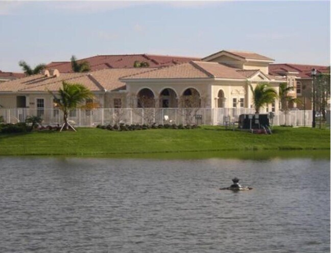 Building Photo - 9082 Plymouth Pl