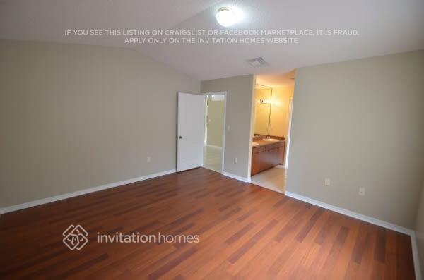 Building Photo - 17680 SW 4th Ct