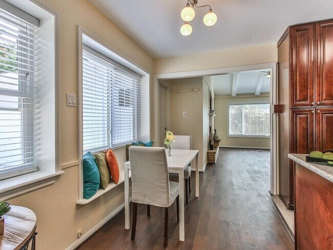 Building Photo - 12514 Kingsride Ln
