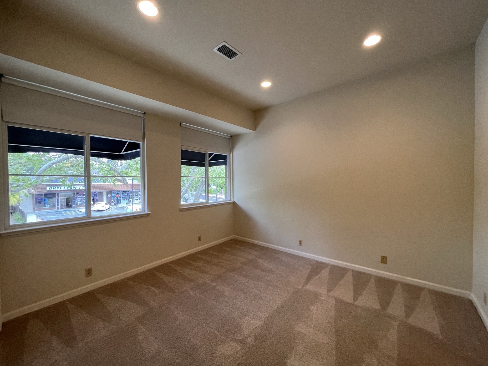 Second Bedroom - 654 N Santa Cruz Ave
