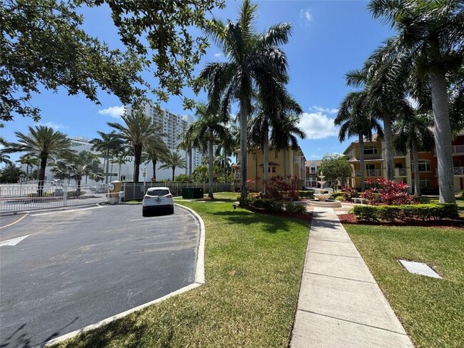 Building Photo - 2710 NE 184th Terrace