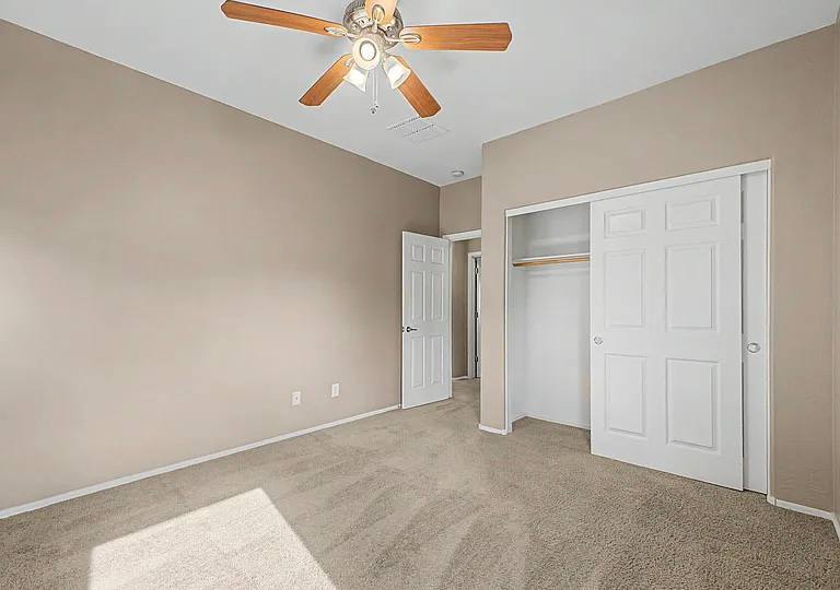 Building Photo - 2823 E Cullumber Ct