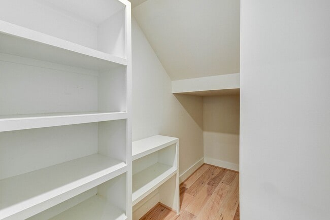 Building Photo - 5402 Wheatley St