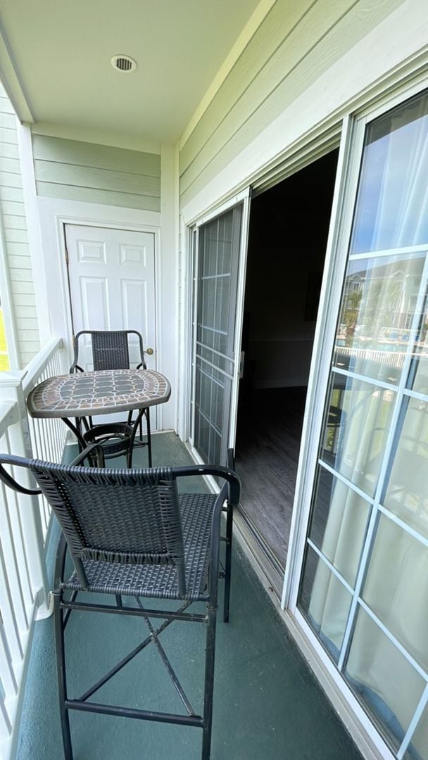 Building Photo - Nicely furnished 1 bedroom/1 bath condo in Myrtlewood