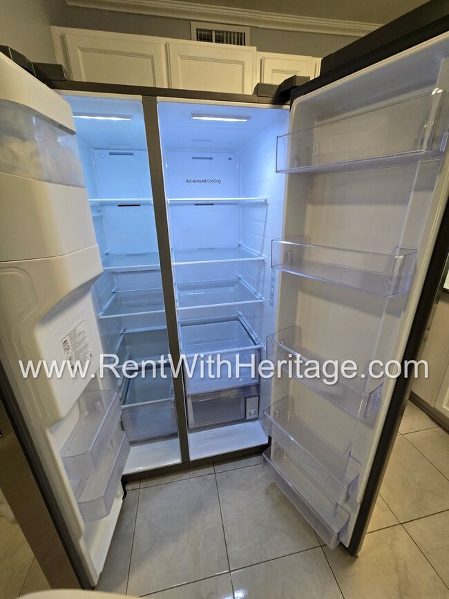 Building Photo - Gorgeous 2 bd/ 2bath Buckhead Condo/ Metic...