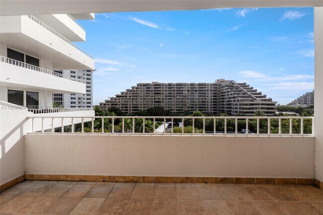 Building Photo - 199 Ocean Ln Dr