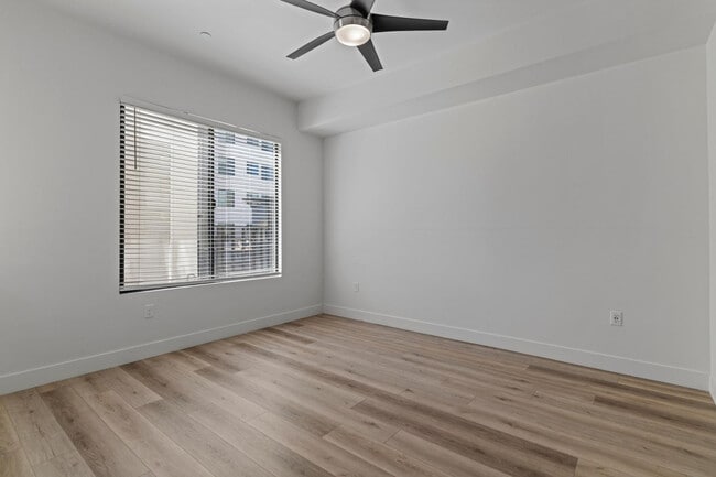 Building Photo - 7300 E Earll Dr