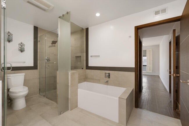 Building Photo - 2175 S Beverly Glen Blvd