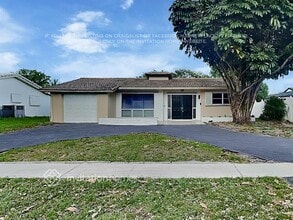 Building Photo - 5301 Polk St