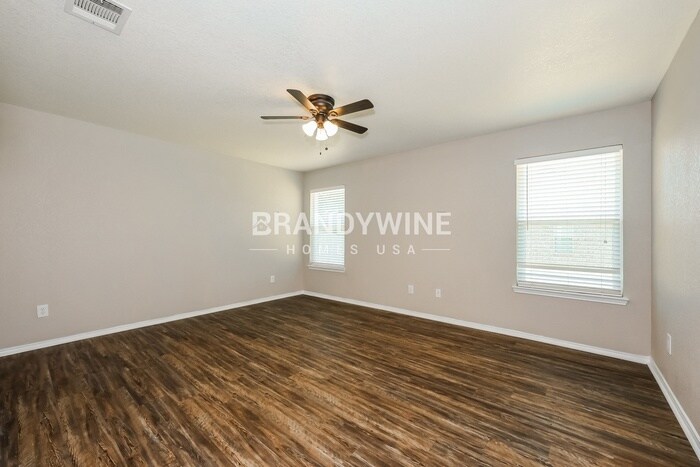 Building Photo - 405 Foliage Cir