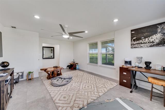 Building Photo - 354 N Farm To Market 1138
