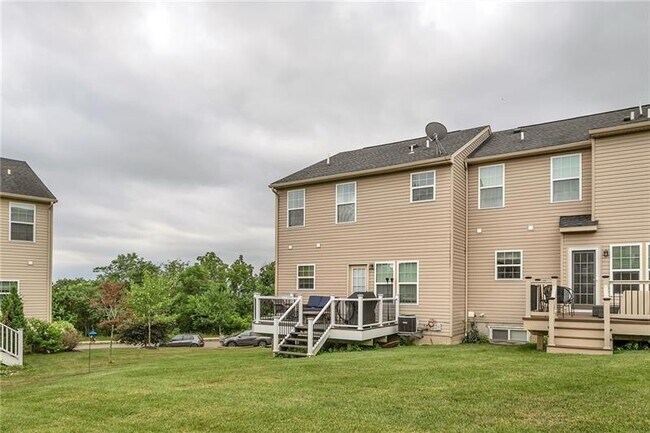 Building Photo - 356 Sunrise Dr