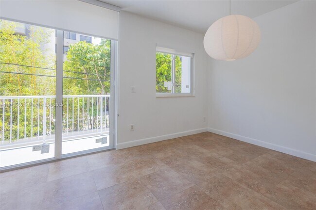 Building Photo - 50 Ocean Ln Dr