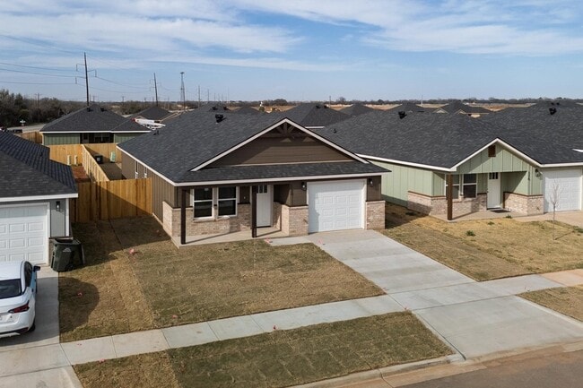 Building Photo - 179 Tombstone Rd
