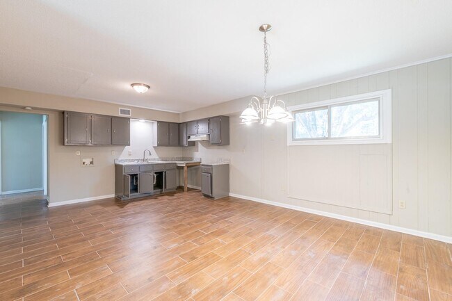 Building Photo - 3308 Spring Valley Cove