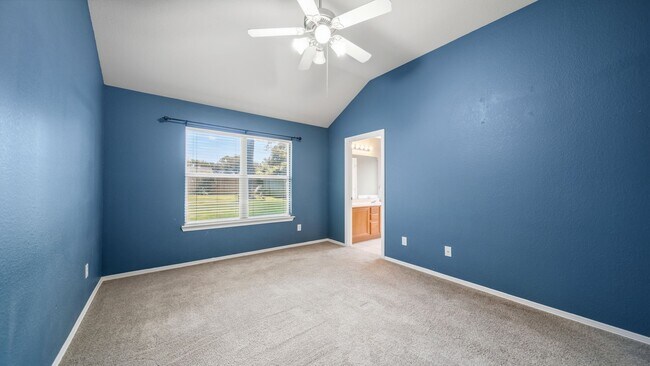 Building Photo - 213 Mesa View