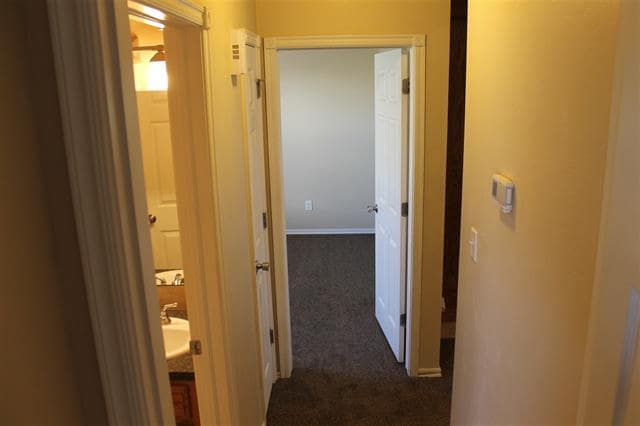 Building Photo - 205 Glover Cir