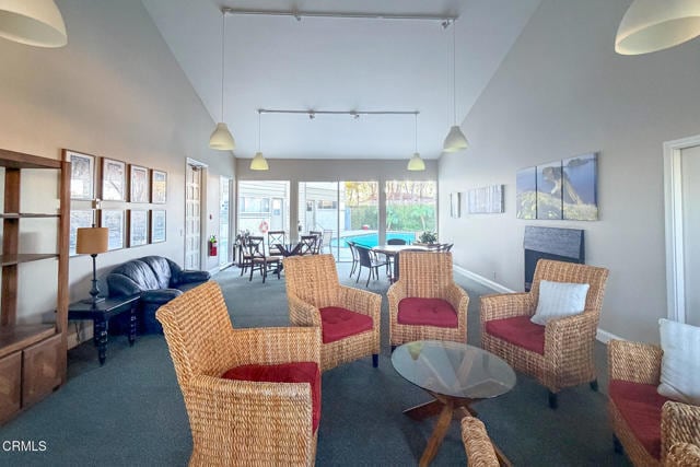 Building Photo - 717 Ocean View Dr