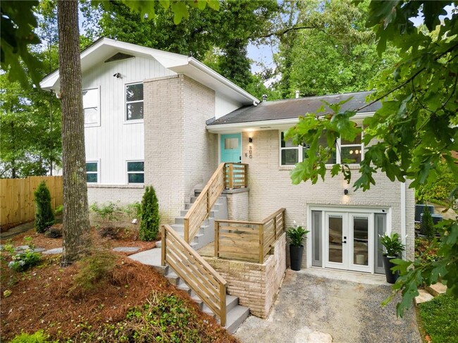 Building Photo - 500 Collier Ridge Dr NW