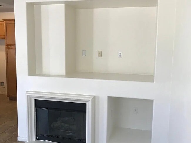 Building Photo - 17805 Hazelwood Ct
