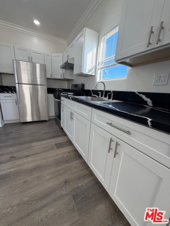 Building Photo - 334 Heliotrope Dr