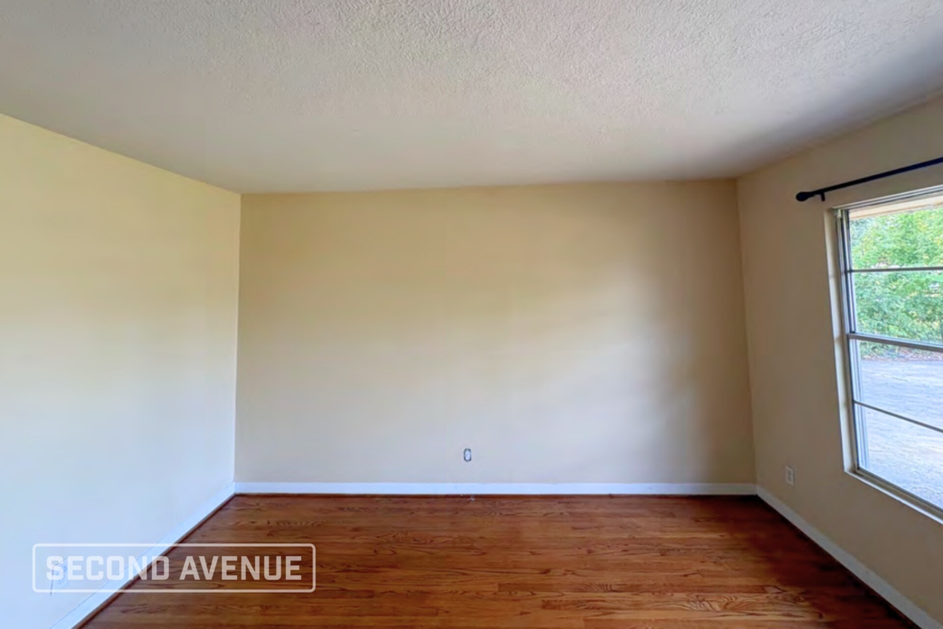 Building Photo - 202 Timber Ln