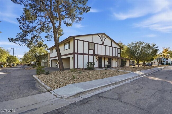 Building Photo - 1454 Elizabeth Ave