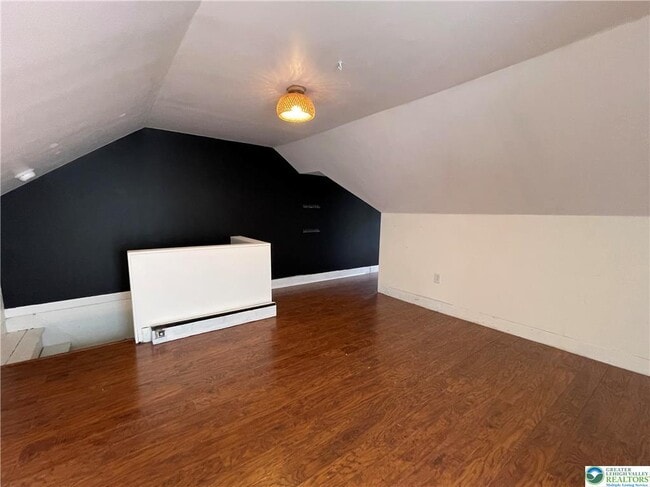 Building Photo - 735 2nd Ave