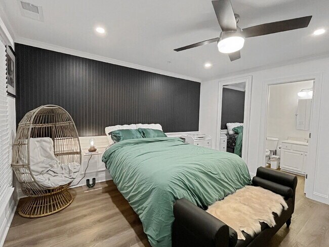 Building Photo - 429 Montgomery St