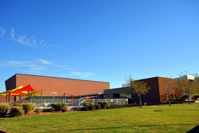 Building Photo - 11118 Jewel Cave Rd SE