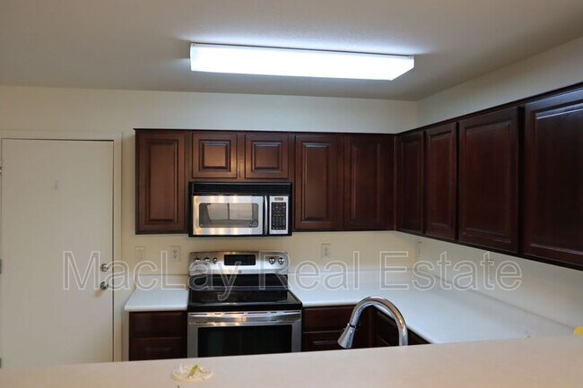 Building Photo - 35161 N Bandolier Dr
