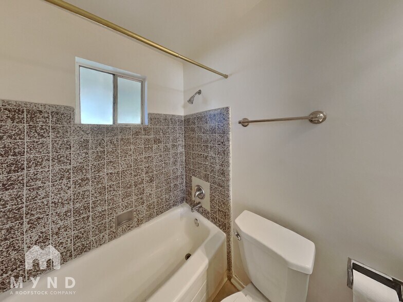 Building Photo - 9233 N 14th St