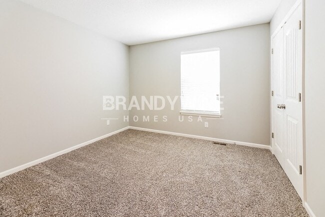 Building Photo - 700 Winter Dr