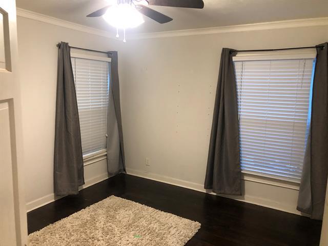 Building Photo - 4332 Calmont Ave