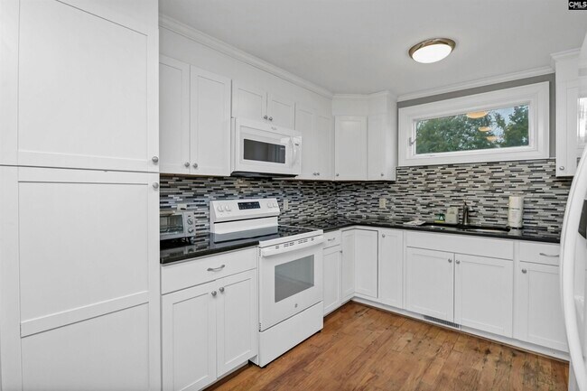 Building Photo - 315 State St