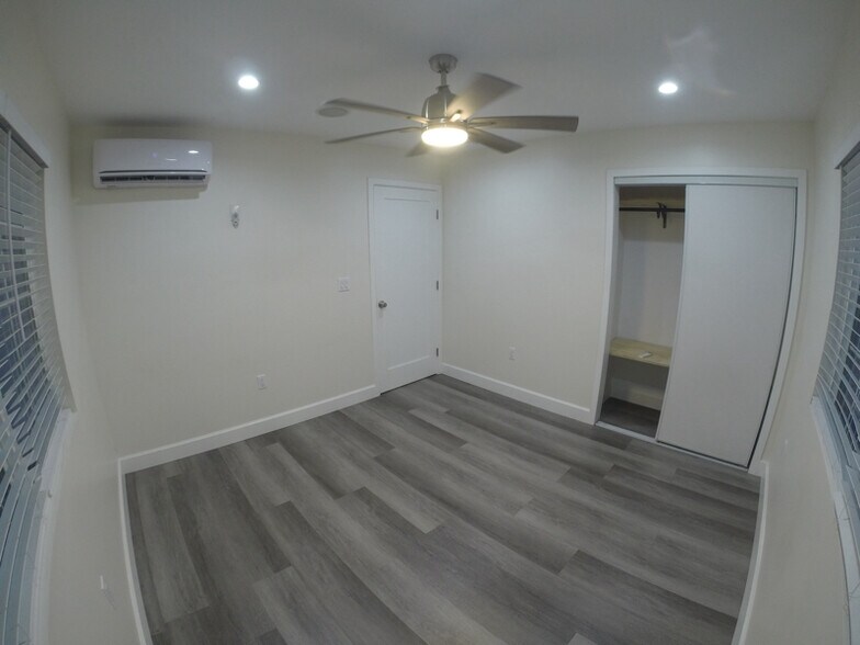 Building Photo - 3720 Elm Ave