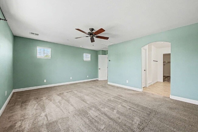 Building Photo - 20515 W Maiden Ln