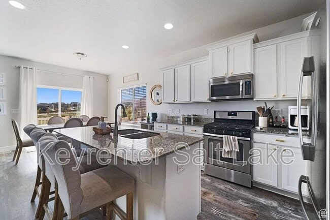 Building Photo - 6463 Maple Valley Cir