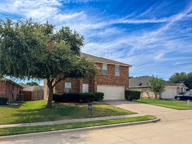 Building Photo - 2 Story - 4 Bed, 2.5 Bath Home in Crowley