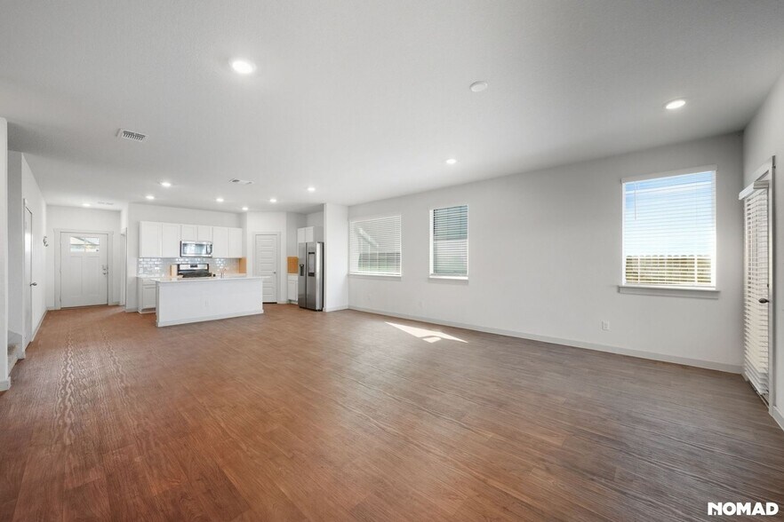 Building Photo - 210 Big Cypress Byu Rd