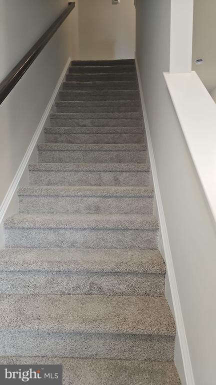 Building Photo - 30 Elliot Ln