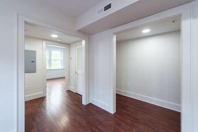 Building Photo - Coming Soon: 2BR Apartment – ETA 10/1/25