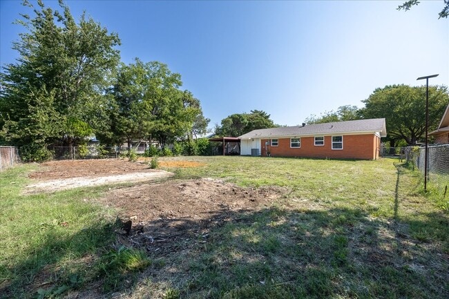 Building Photo - 103 Hillcrest Dr