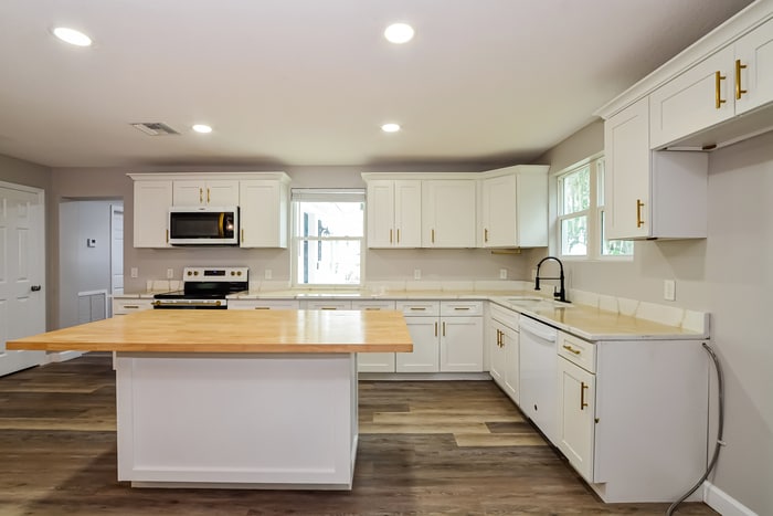 Building Photo - 37420 New York Ave