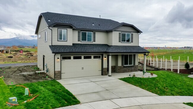 Primary Photo - 4 Bedroom, 2.5 Bath New home