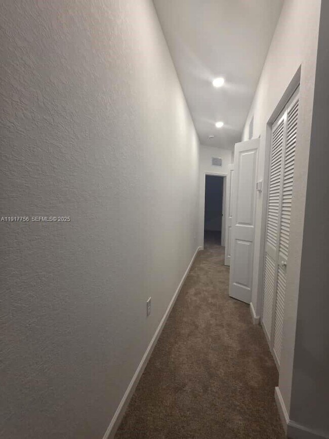 Building Photo - 17875 SW 359 Ter