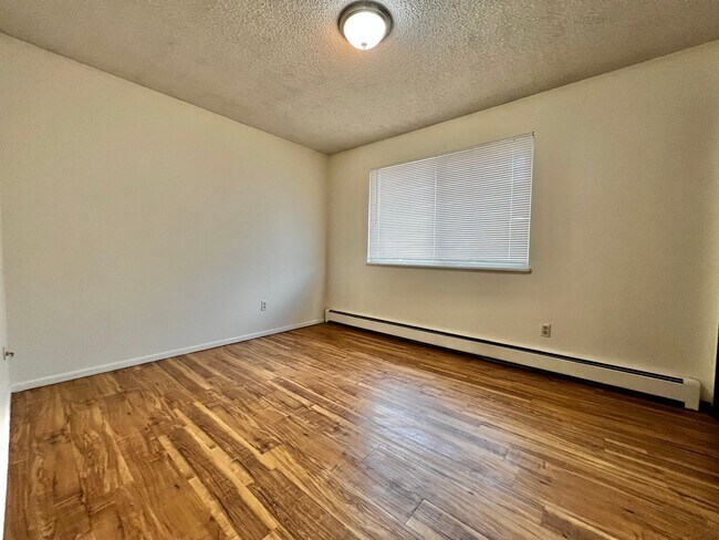 Building Photo - Dartmouth133 (KC-AM)