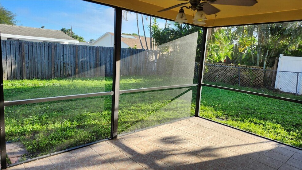 Building Photo - 3 Forest Hills Ln