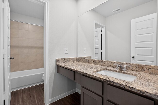 Building Photo - 13320 Burbot Dr